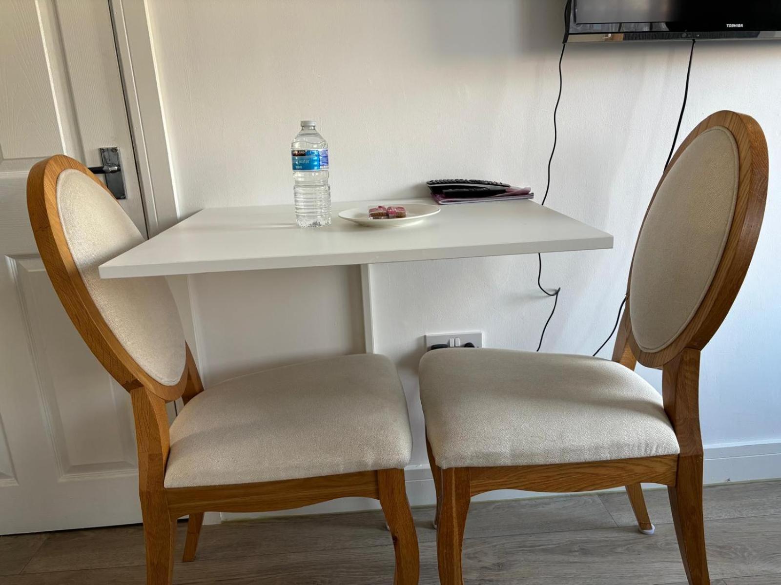 Modern & Cozy Gem - 10Min To City Center - Parking York Exteriör bild